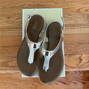 Michael Kors Gold Sandals Thong Style Minimalist
